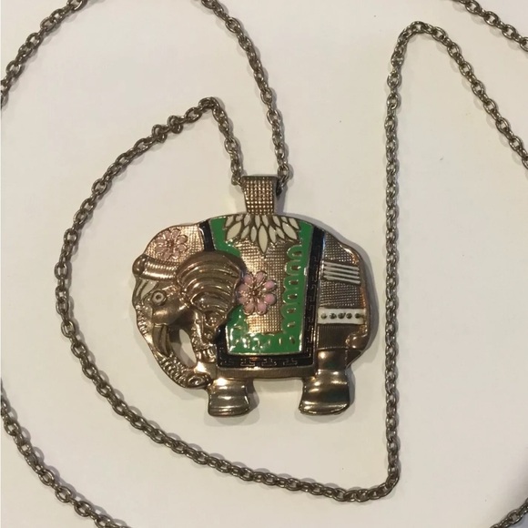 Retro Vintage gold tone Elephant Pendant, very good condition. - Picture 2 of 4